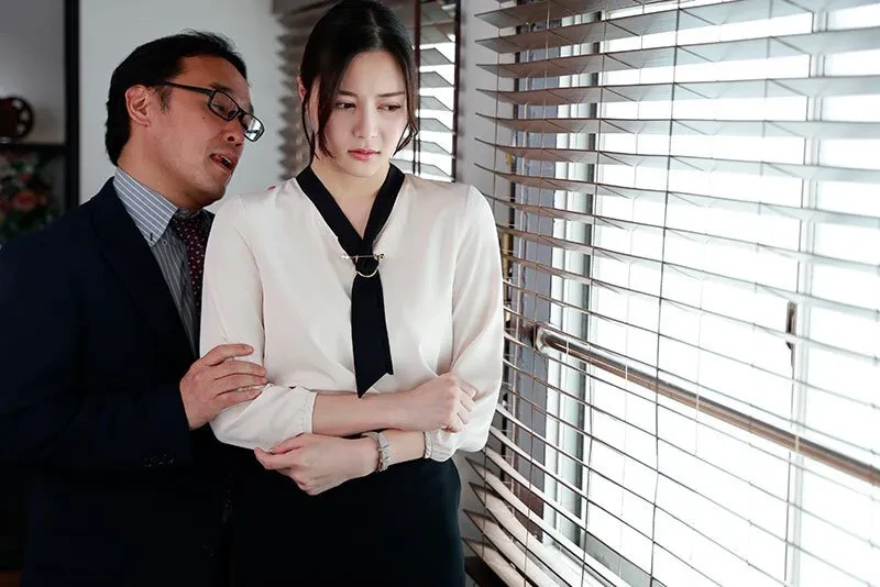 Poster of Em muốn anh giúp người chồng em trả món nợ này thì em phải ngoan